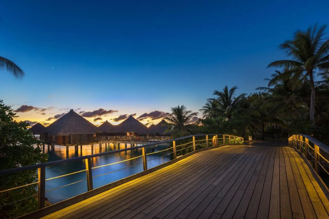The St. Regis Bora Bora Resort 5*,