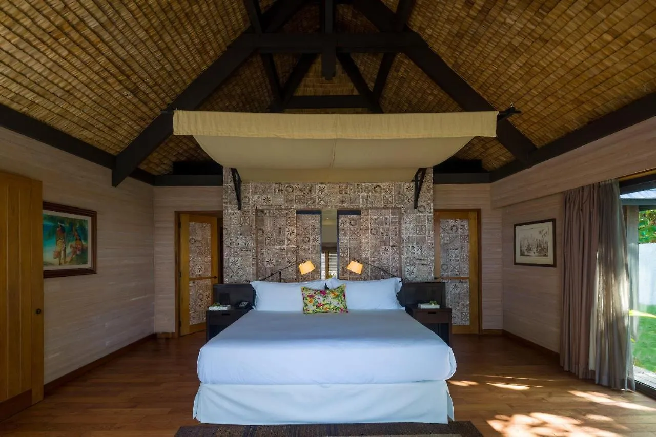 The St. Regis Bora Bora Resort 5*,